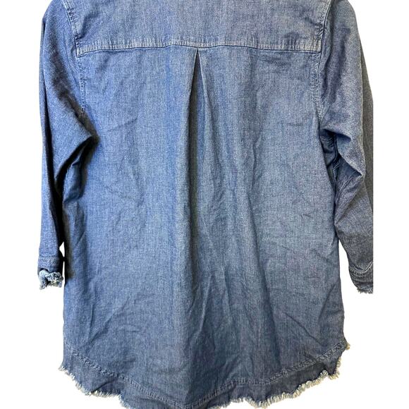 Belle by Kim Gravel QVC Sz 8 Chambray Top Jacket Shacket w/ Fray Hem Classic - Picture 2 of 6
